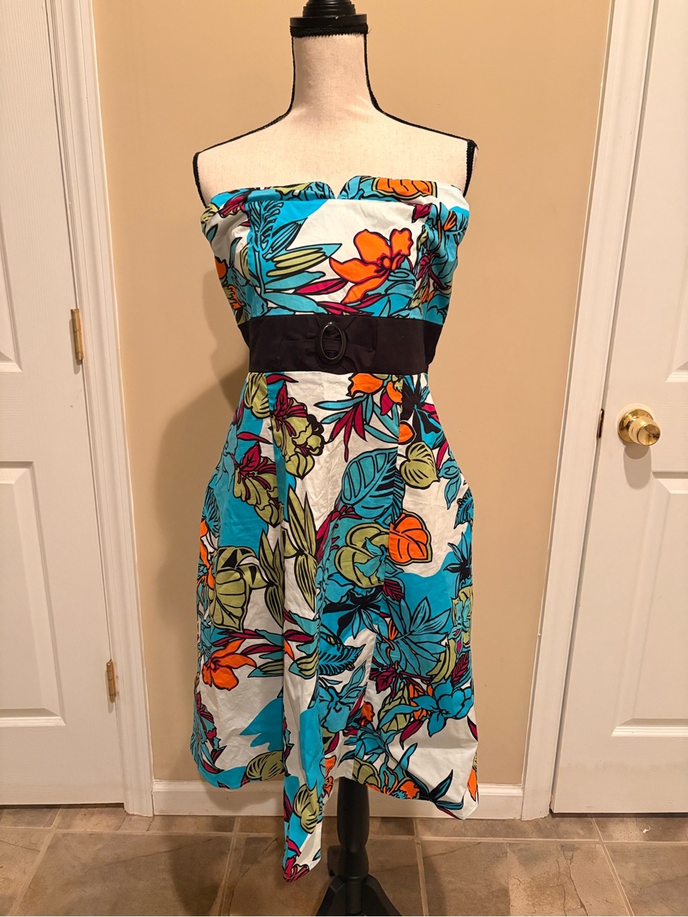 Mlle Gabrielle Strapless Tropical Print Sundress in Turquoise & Orangey